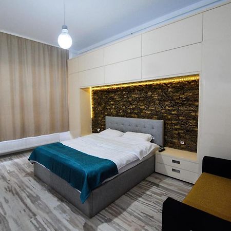 Premium Lake Side Studio Mamaia Exterior foto