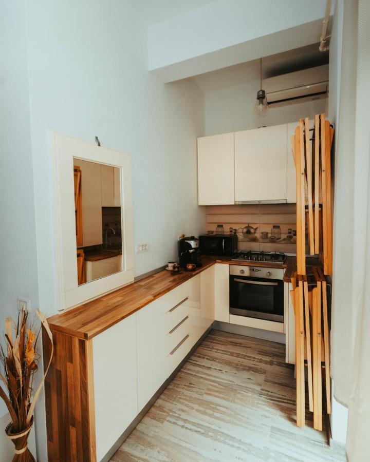 Premium Lake Side Studio Mamaia Exterior foto
