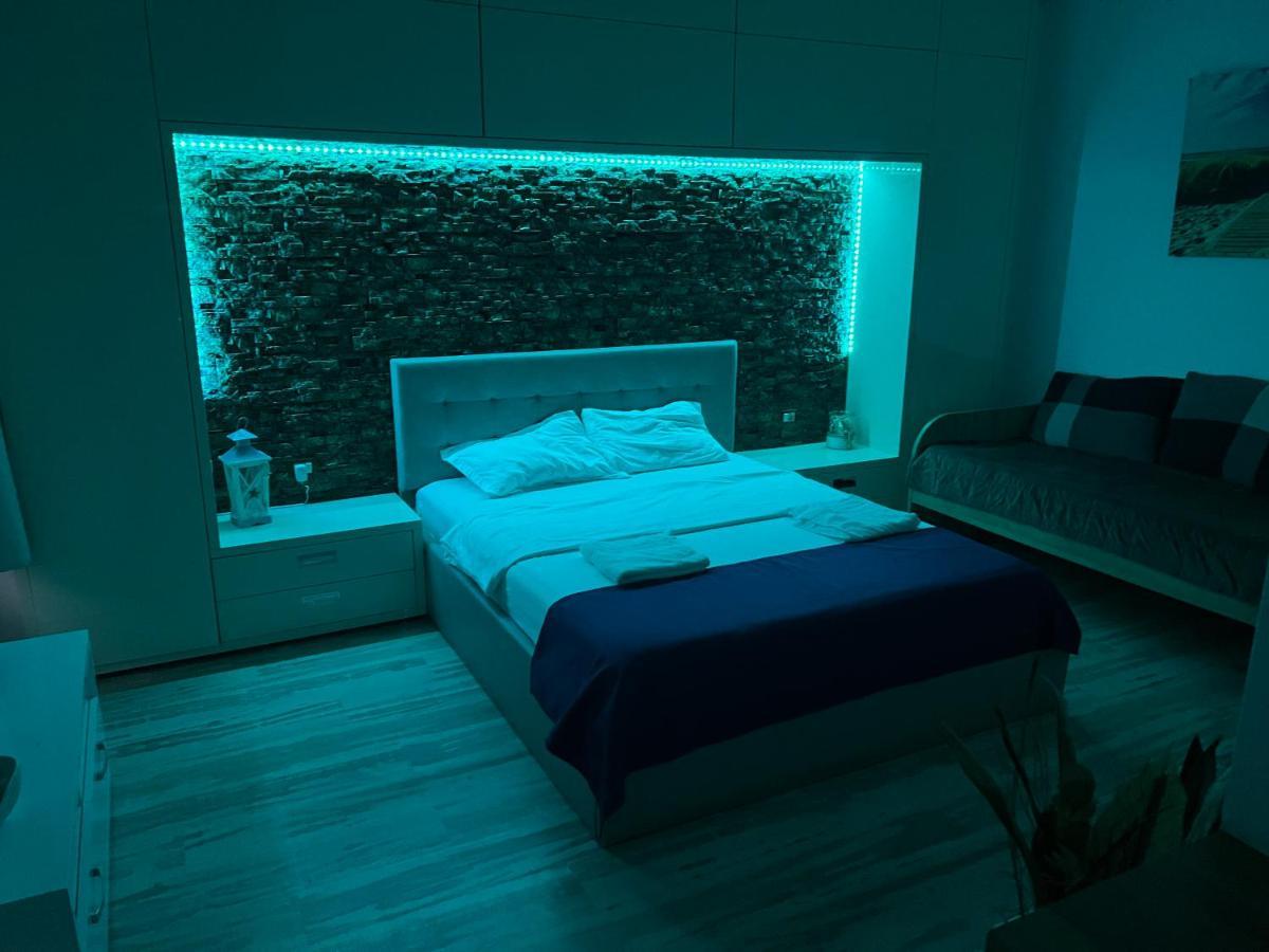 Premium Lake Side Studio Mamaia Exterior foto