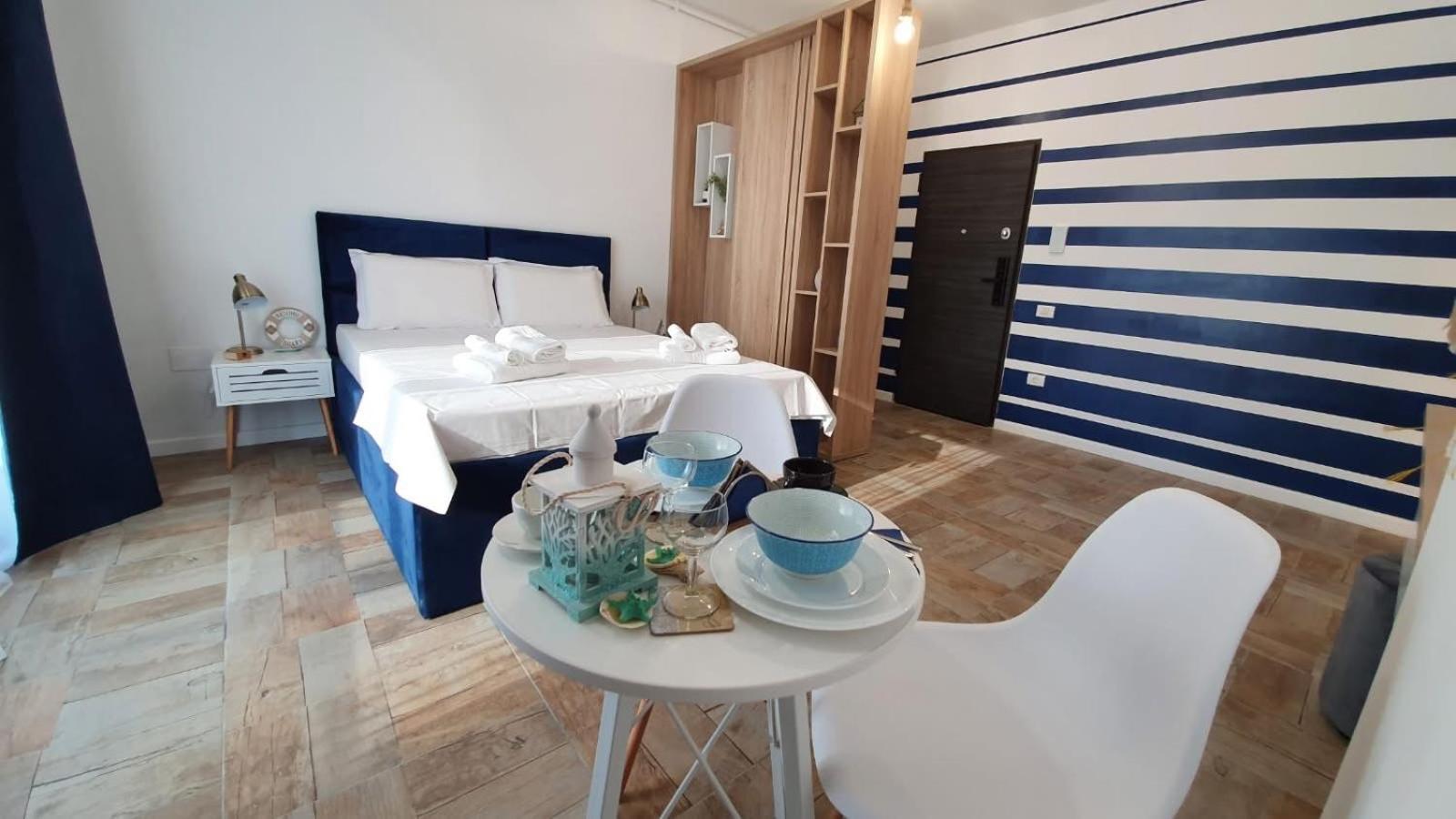 Premium Lake Side Studio Mamaia Exterior foto
